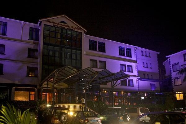 Ivys Hotel Kampala Bagian luar foto